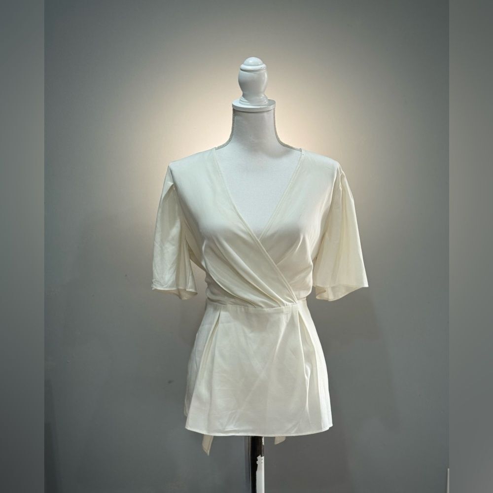 White Ann Taylor Wrap Top Blouse Size 6 VGUC